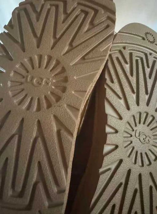 UGG / Mini_Classic  38