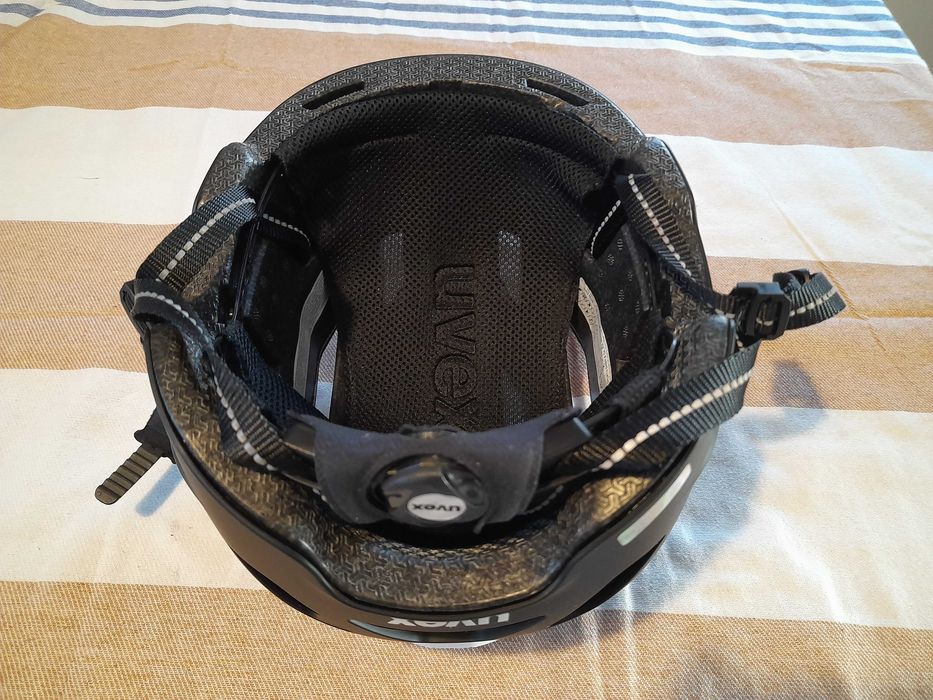 Kask rowerowy Uvex Urban Planet czarny mat r. 54-58 cm