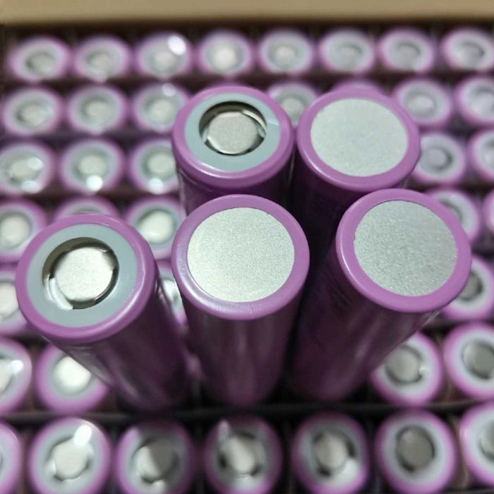 Samsung 35E 3500 mAh Акумулятори INR 18650 2025 рік