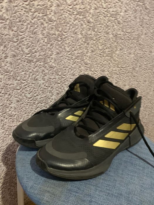 Баскетбольні кросівки Adidas Bounce Legends