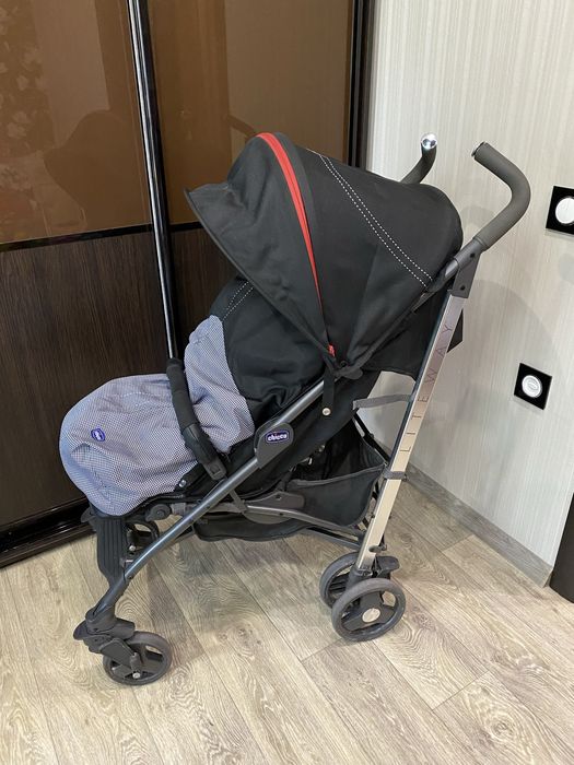 Детская коляска Chicco LiteWay идеальное состояние