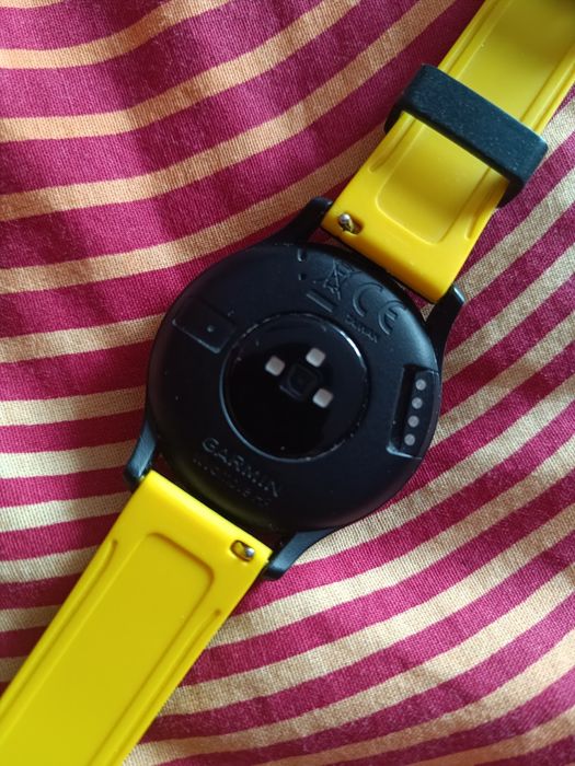 Garmin vivomove HR Sport