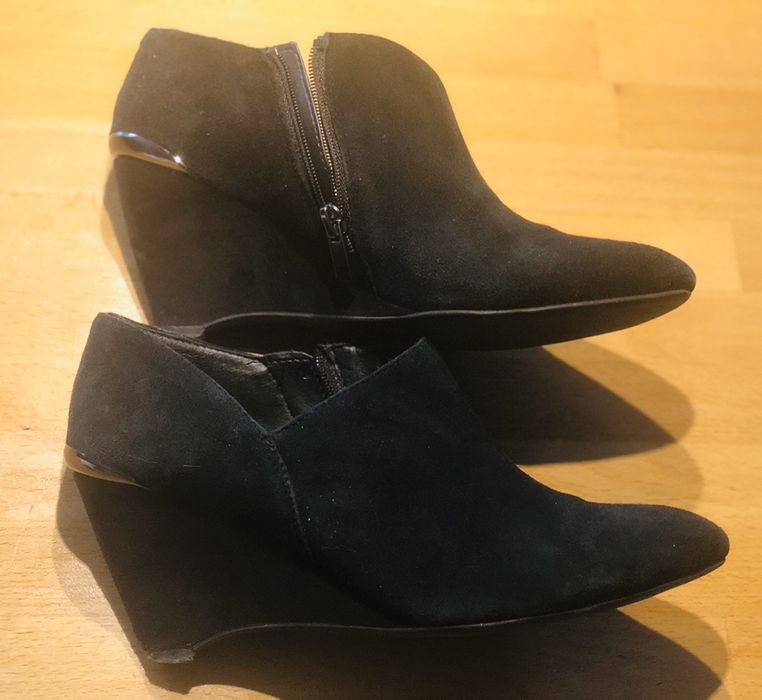 Footglove. Niskie botki na koturnie. Skóra naturalna. 38 (24,5 cm)