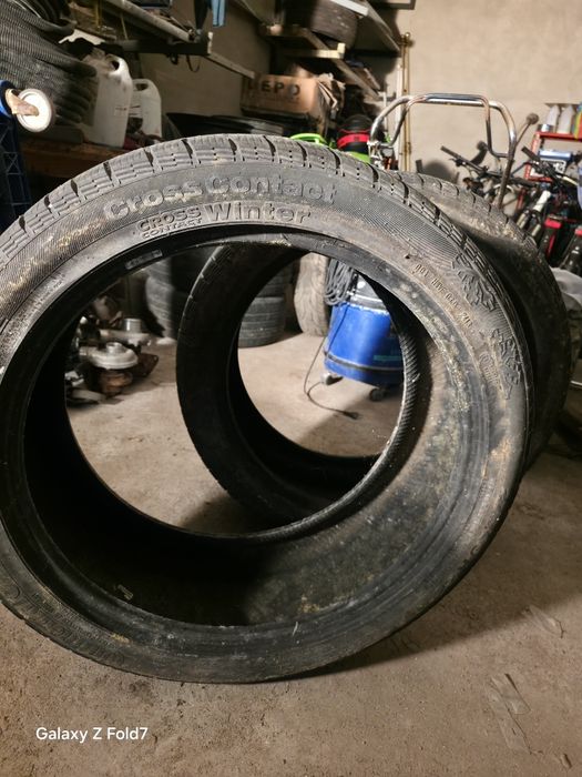 Pneus continental 275/40R22