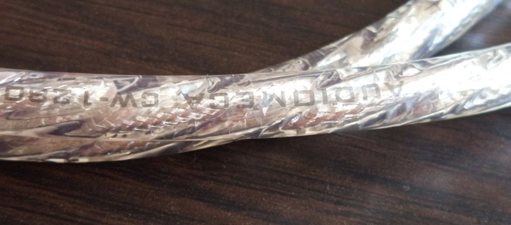 Аудиокабель/кабель AUX  один метр