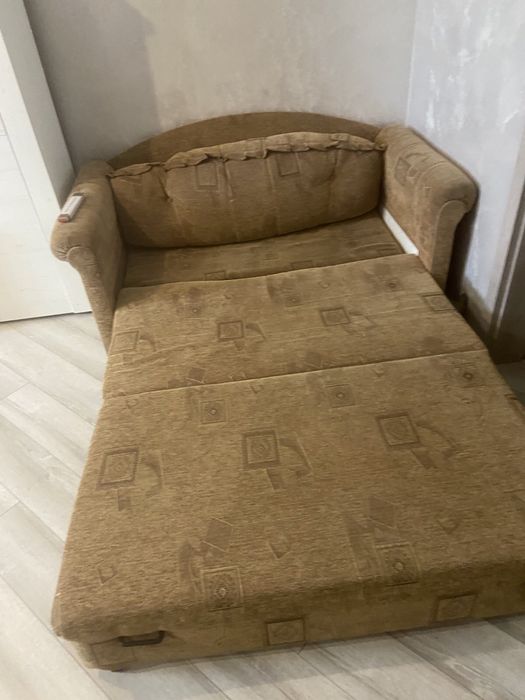 Продам якістний диванчик