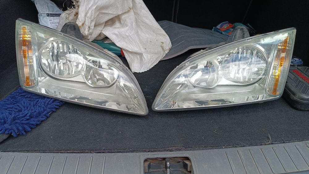 Фари ford focus mk2