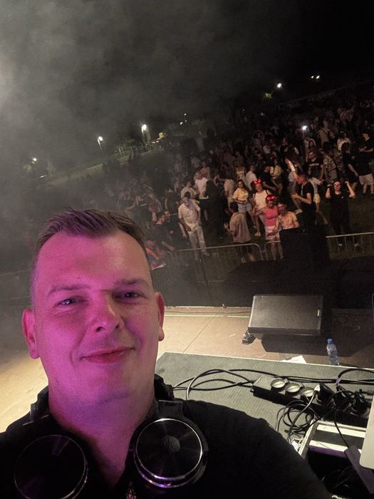 DJ na Twoją imprezę – profesjonalna oprawa muzyczna