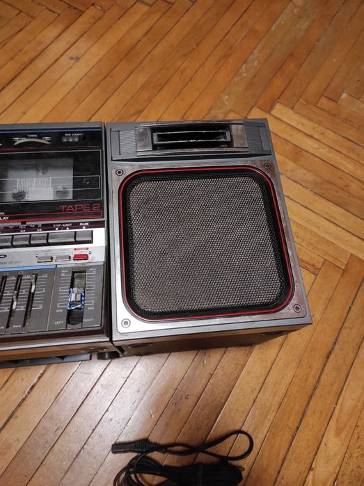 Магнитофон SHARP GF-800Z.