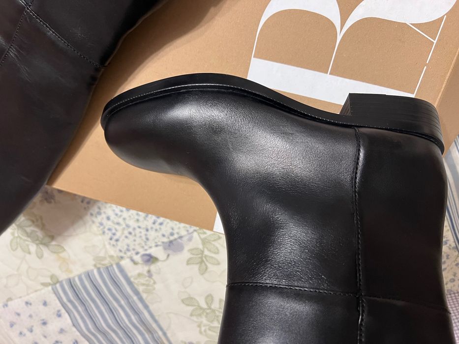 Нові сапожки zara шкіряні