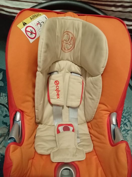 Автокрісло Cybex Aton Q