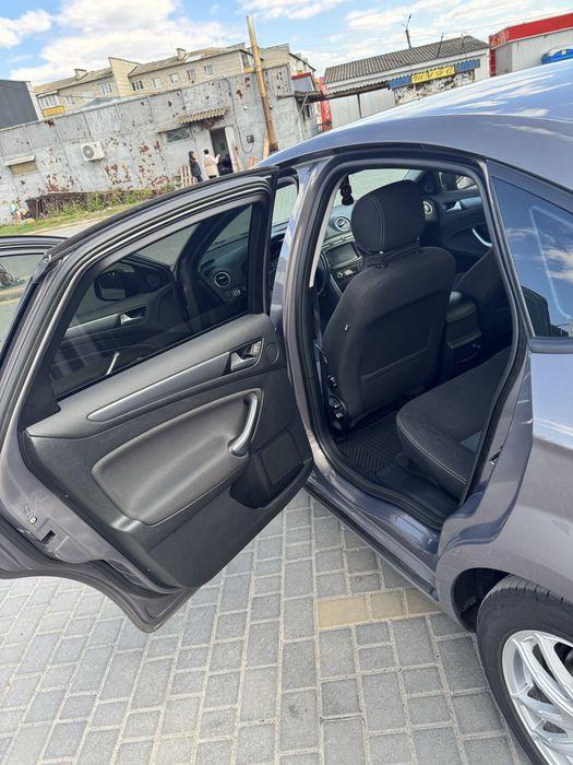Продам власний авто FORD MONDEO 4 2010р рестайл
