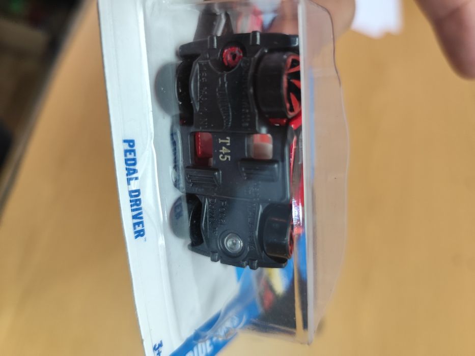 Hot Wheels da coleção Treasure Hunt, modelo Pedal Driver.