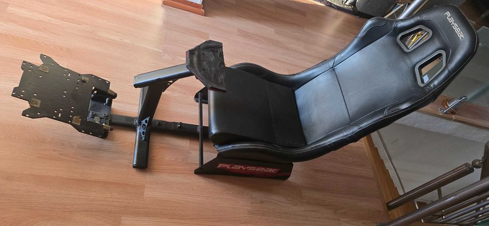 Vendo banco para volante da playstation.