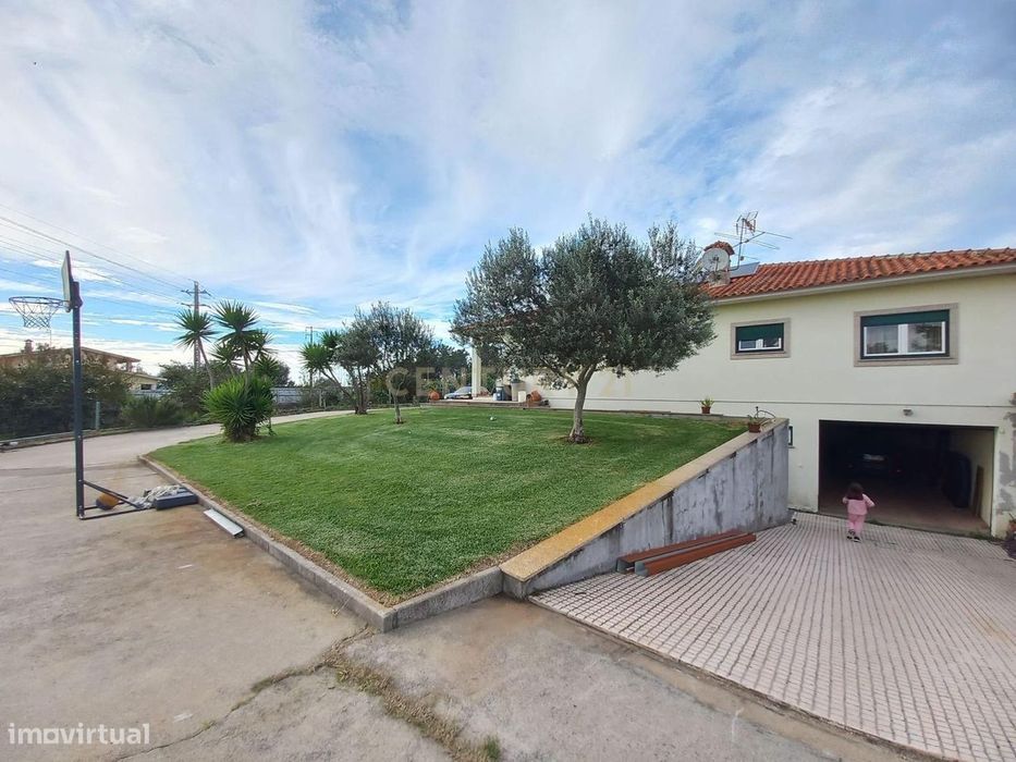 Moradia T3+1 com Vista Panorâmica em Anadia, Aveiro
