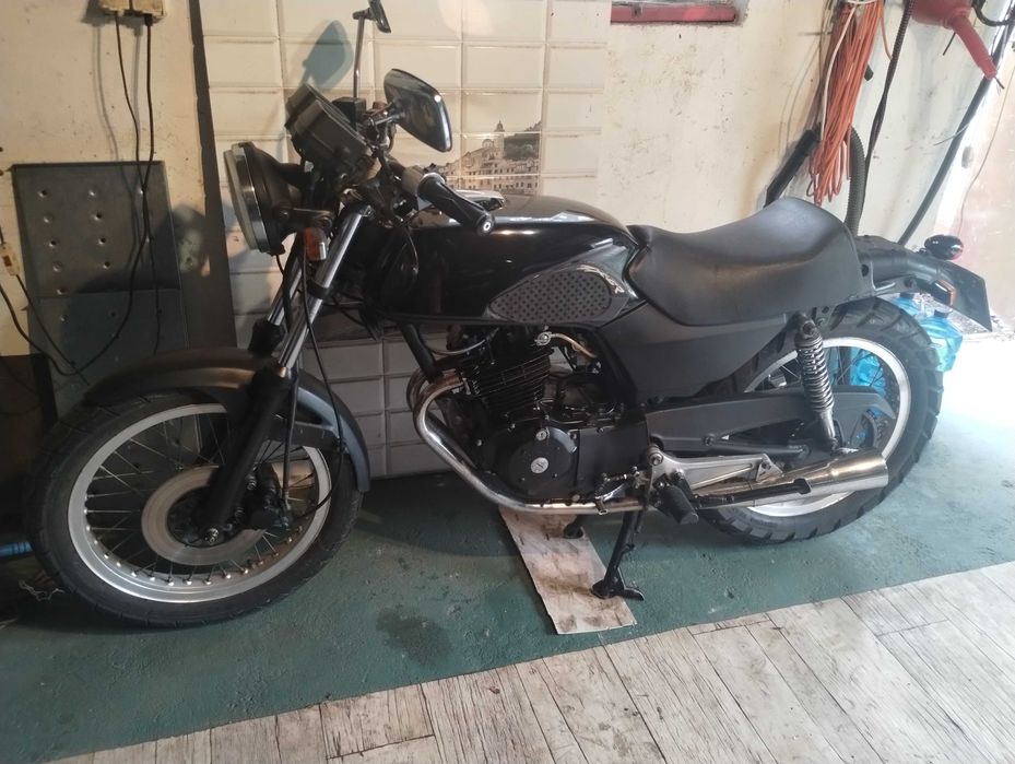 Motocykl Honda MC 02