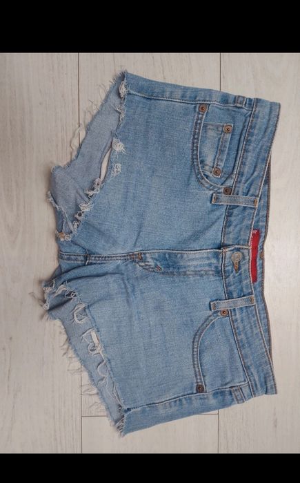 Spodenki Levi's
Superlow strech
Bardzo wygodne
