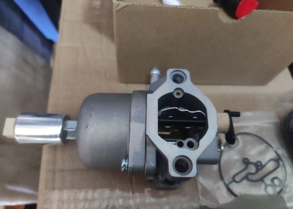 Carburador novo 30 euros