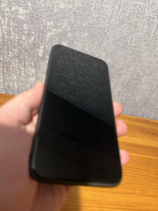 Продам айфон 11 iphone  64 gb