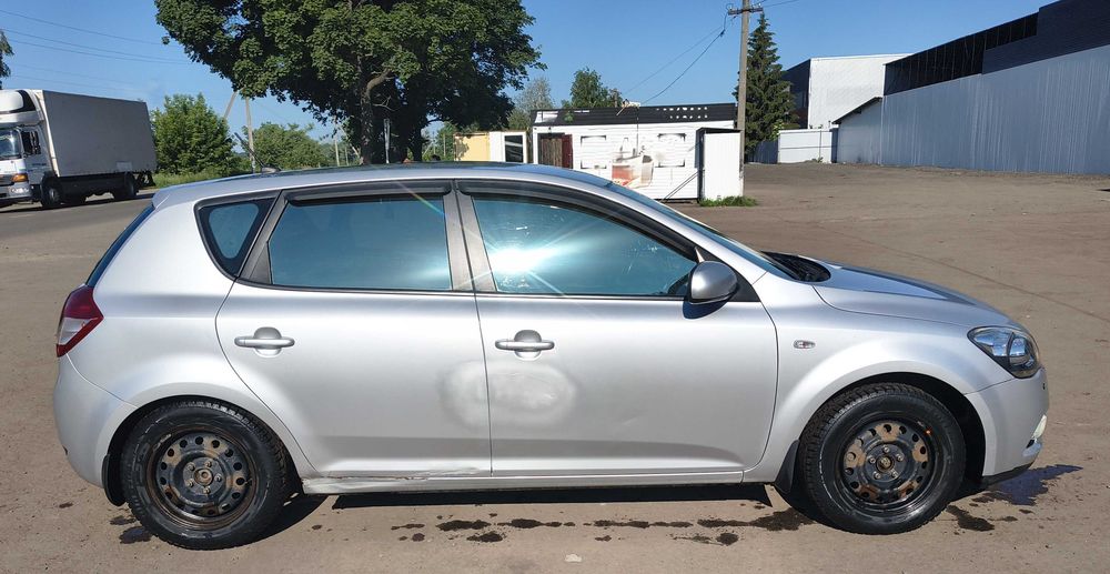 Kia Ceed 2009 VIN Y6DHB512AAL192556 фото оголошення 3 з 23