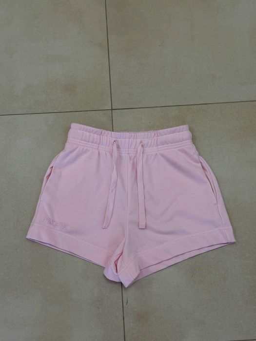 Шорти рожевого кольору