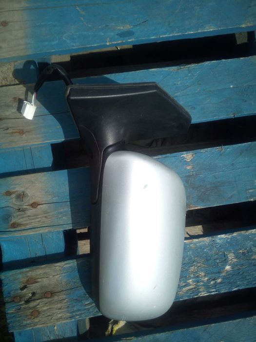 avensis t25 03-06 lusterko lewe europa 3pin