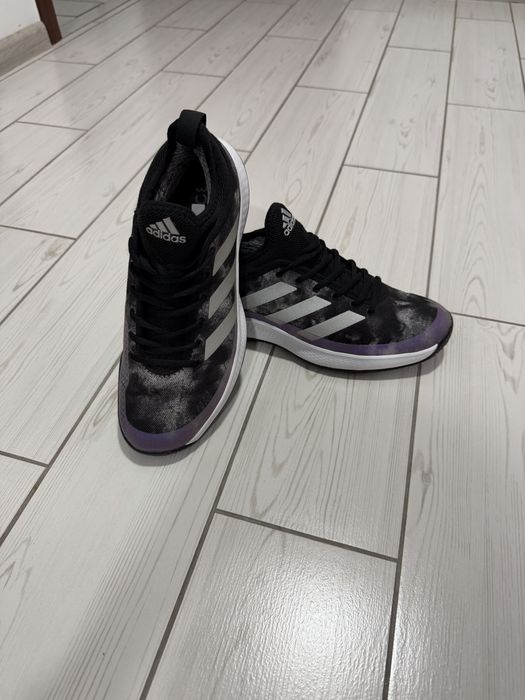 Кросовки adidas