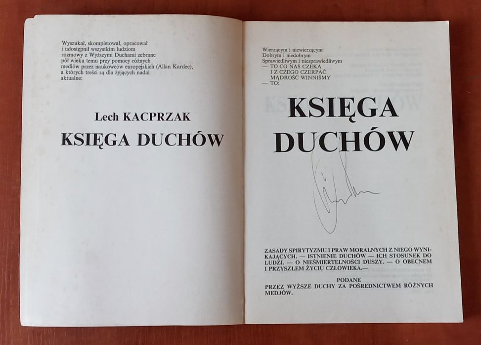 Księga Duchów - Lech Kacprzak
