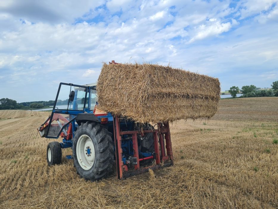 Widły do słomy winda podnośnik stawiacza bel widlak