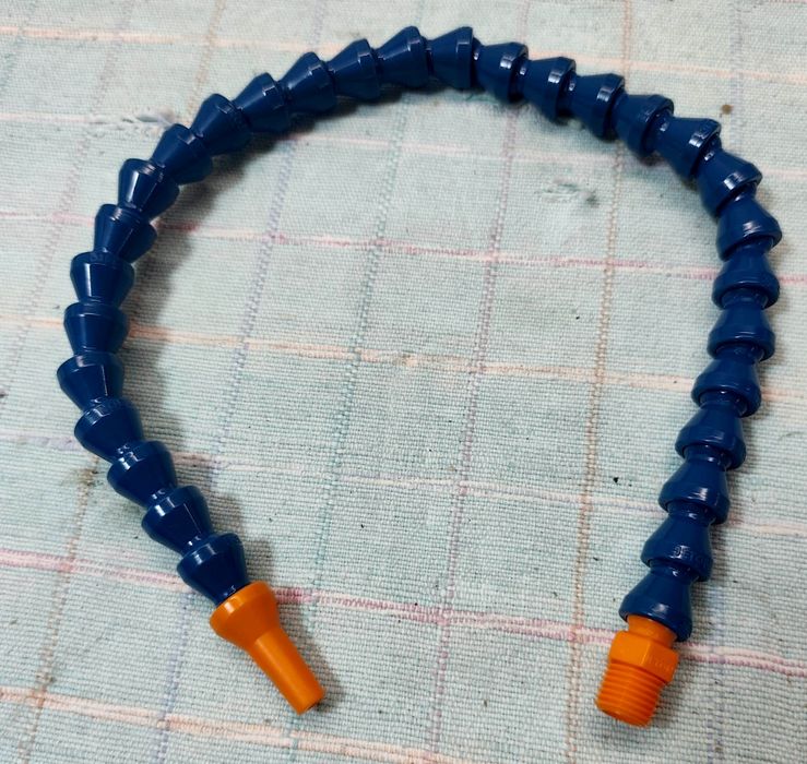 Продам шарнирную трубку Loc-Line Jeton