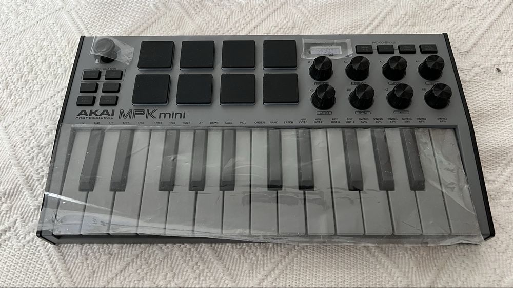 Teclado 25 Teclas Akai MPK Mini Ed. Especial