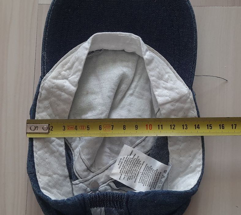 Czapeczka z daszkiem YAY ok 12 miesiecy