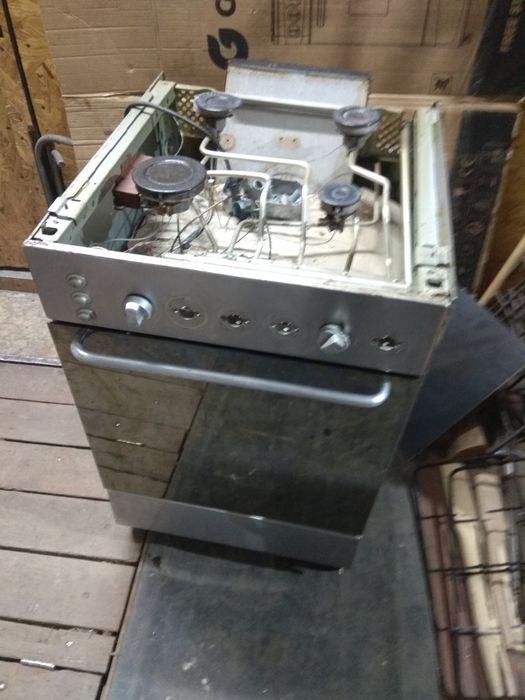 Запчастини до газової плити Ardo.