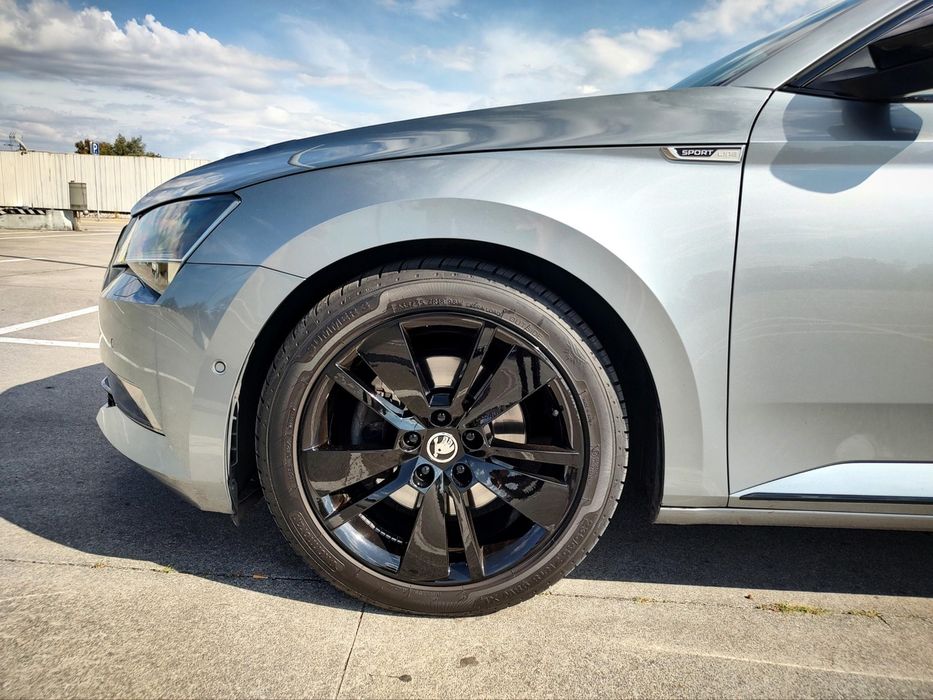 Skoda Superb 2.0 TDI Sportline — photo 4