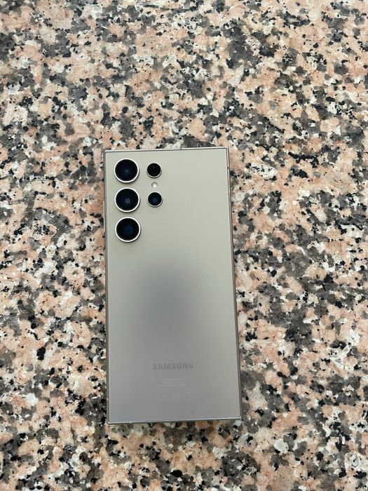 Samsung S24 Ultra 512GB - 700€