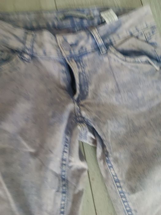 Spodnie marmurkowe tie dyi Reserved w27 l32 s XS skinny rurki