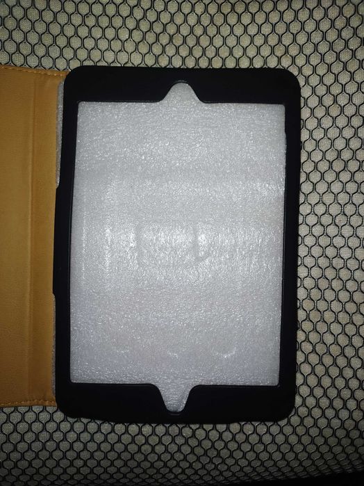 iPad чехол (розмір 13.3-19.2см)