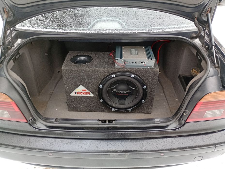 Tuba Basowa pioneer subwoofer wzmacniacz  do auta 1200W