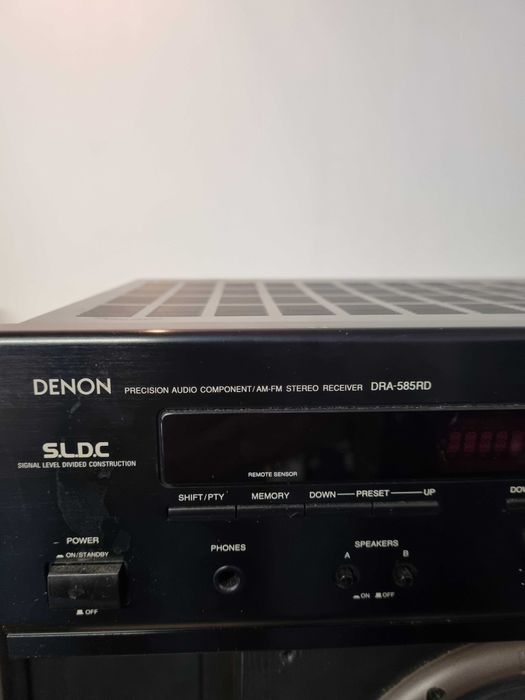 Denon DRA-585 RD amplituner