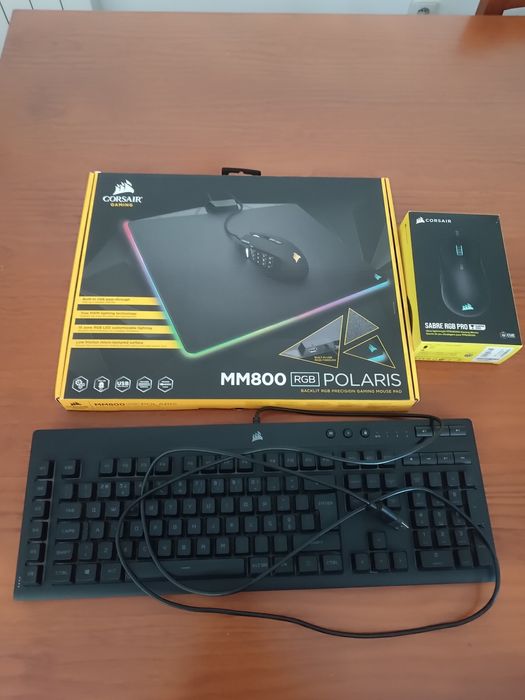Conjunto Corsair (mouse,teclado,pad)