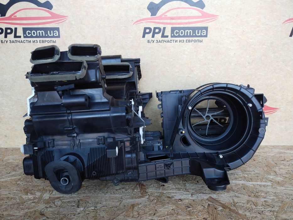 Ford Fusion 2012- Корпус печки DG9H-19B555-AH