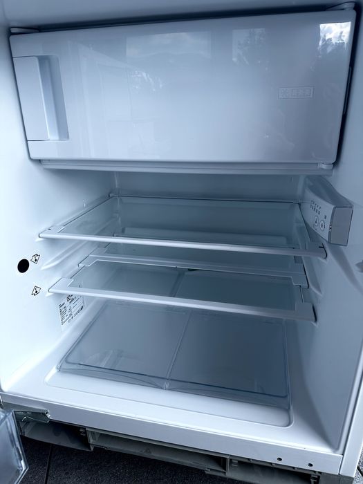 Lodówka Electrolux LFB3AE82R