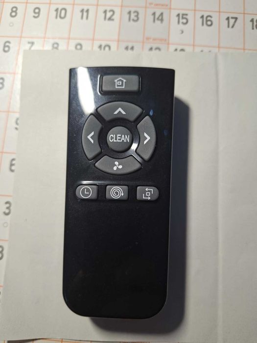 Aspirador Robot Silvercrest c/comando e estação de carregamento