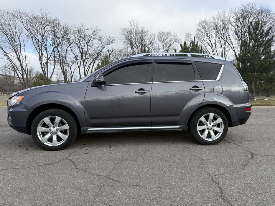 Мицубиси Аутлендер Mitsubishi Outlander XL 2,0 TDI