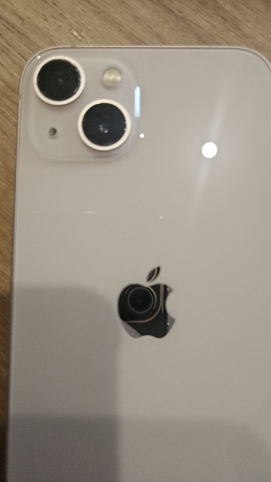 Iphone 13 jasnoróżowy