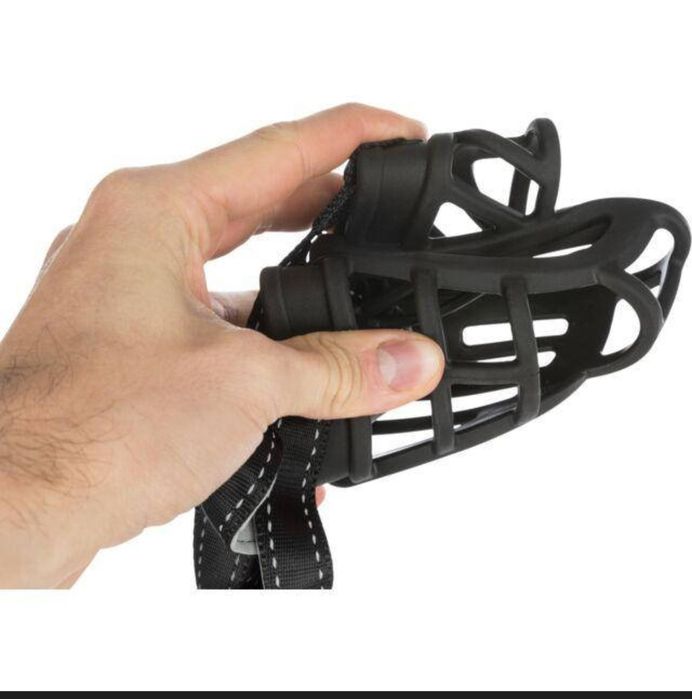 Новий силіконовий намордник Trixie Muzzle Flex (М)