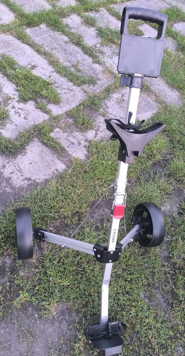 Wózek do kijoi golfowych