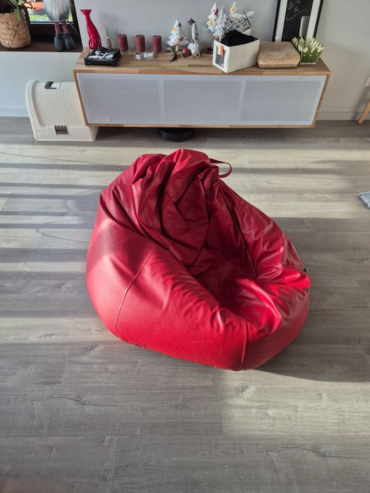 Pufa czerwona bardzo dobra jakość