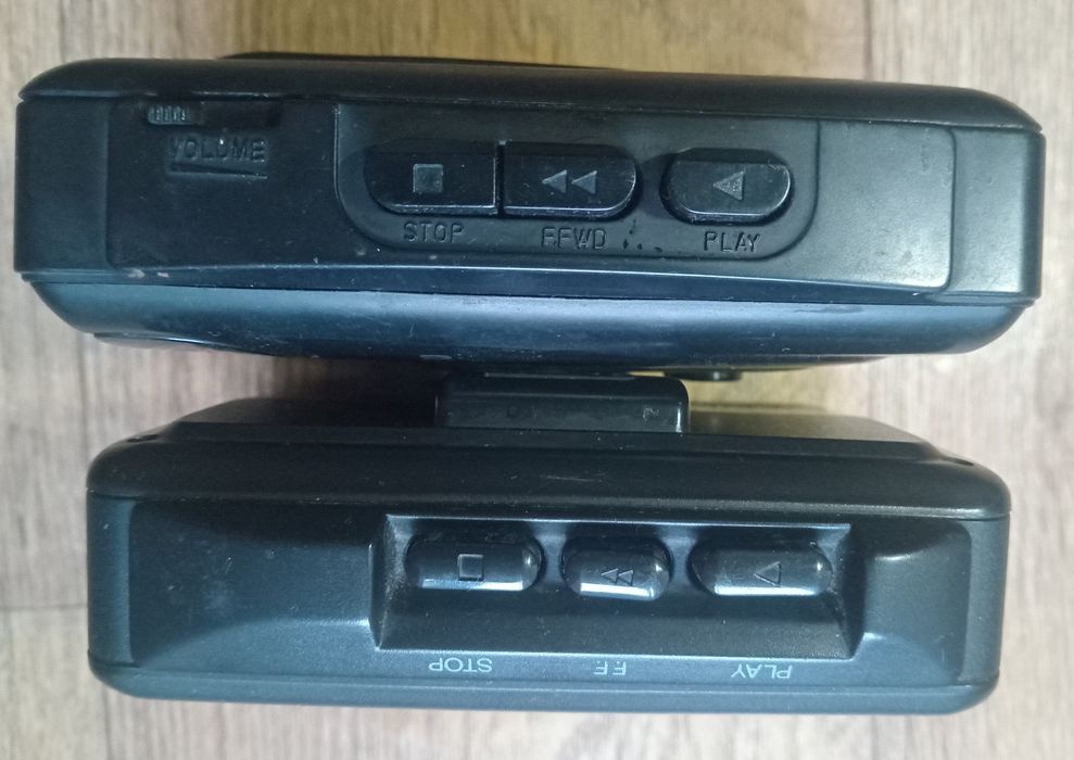Аудиоплеер кассетный. 2 штуки