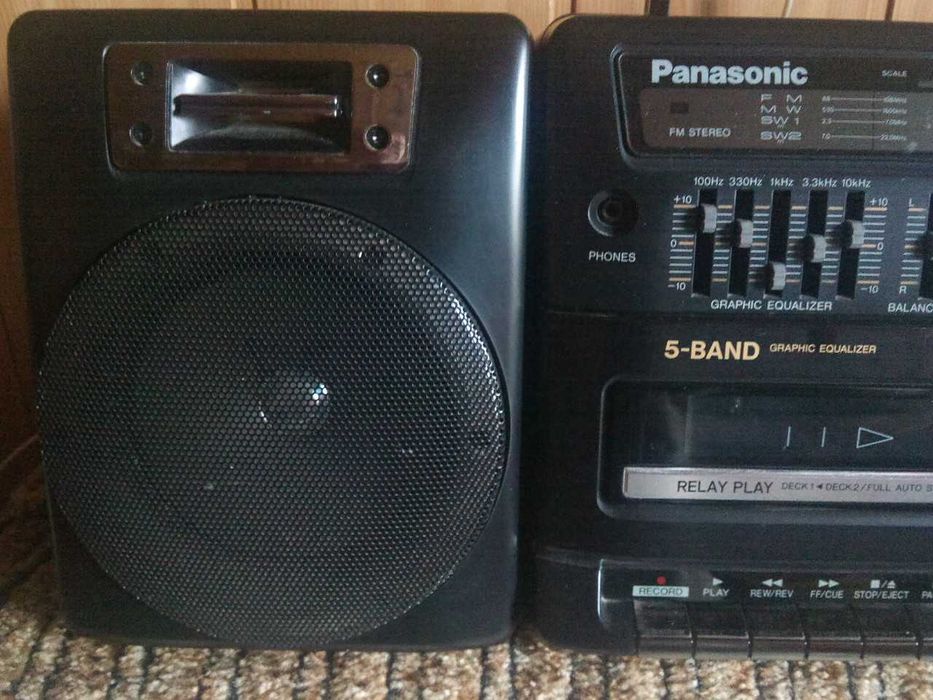 Radiomagnetofon Panasonic RX-CT810 z fabrycznym zakresem FM CCIR